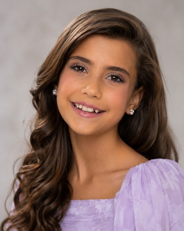 Annabelle L., Preteen Miss