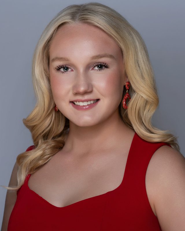 Alaina R., Teen