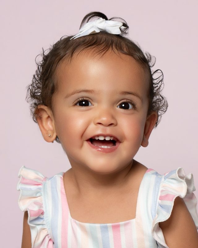 Riley H., Tiny Miss